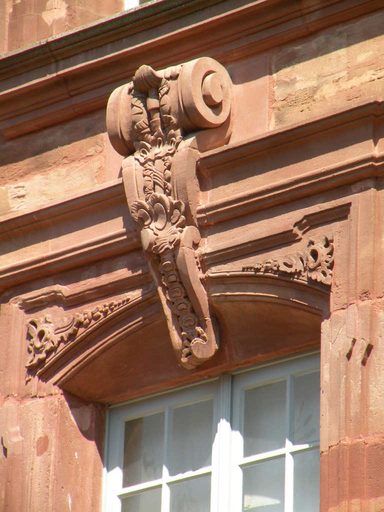  détail de façade, maison du marchand